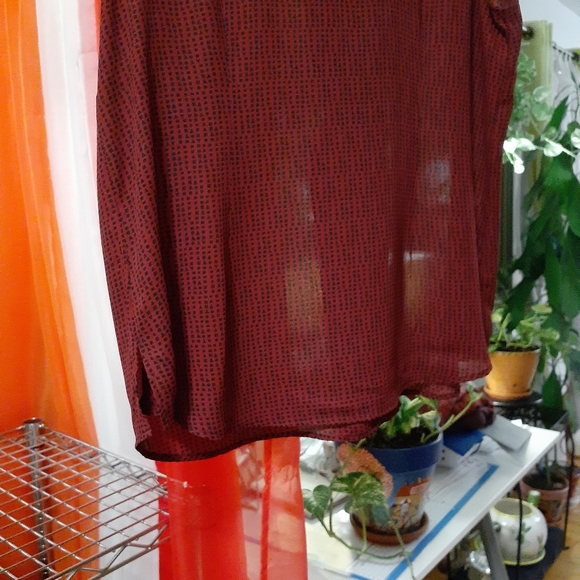 Top/Blouse - Picture 8 of 10